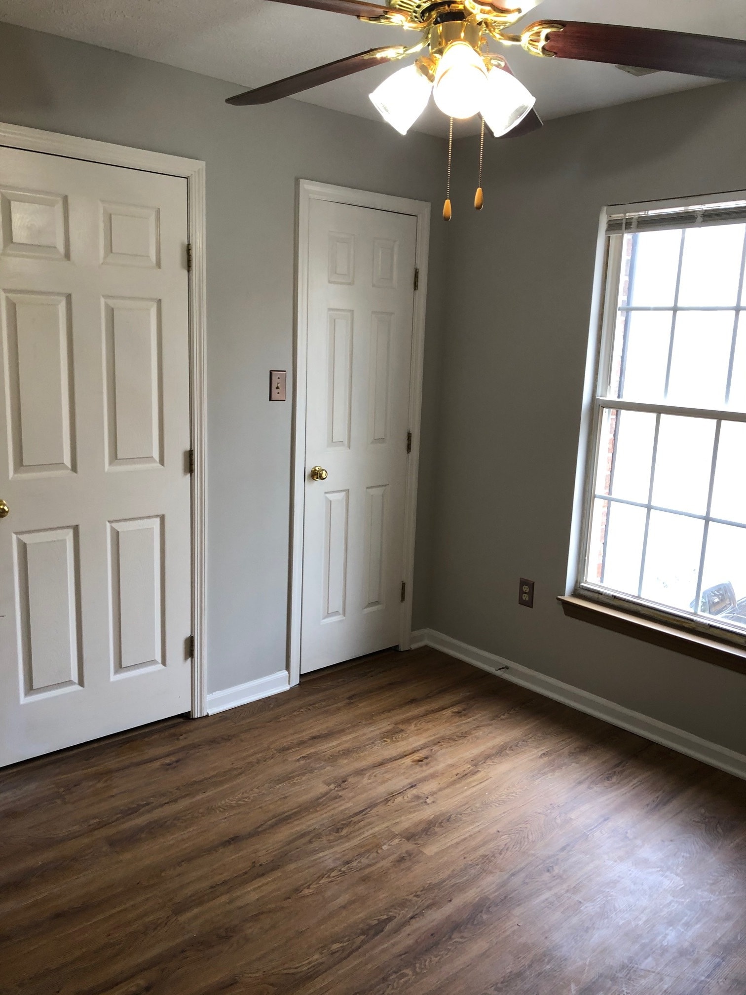 bedroom 1 /closet - 1006 Markham Ct