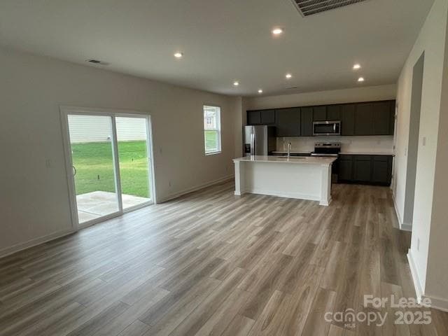 Building Photo - A charming house with 5 beds and 3 baths i...