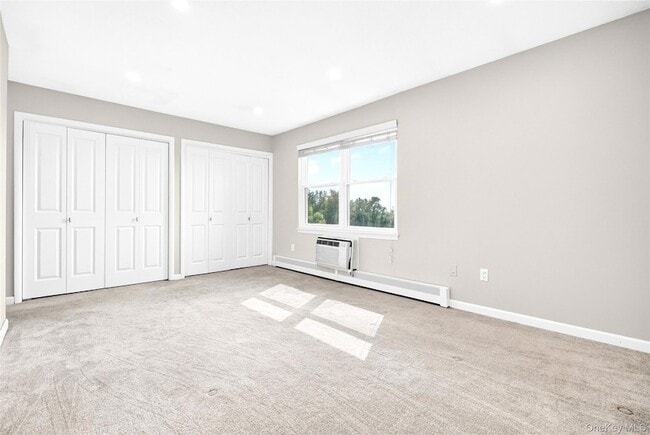 Building Photo - 972 Sierra Vista Ln