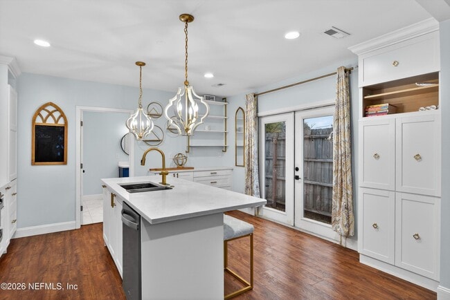 Building Photo - 4719 College St