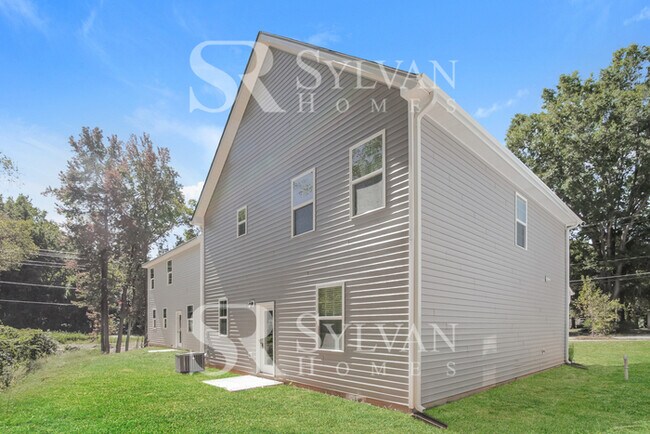 Building Photo - The Lifestyle You Deserve.