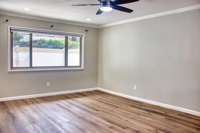 Building Photo - 600 Sheffield Ct
