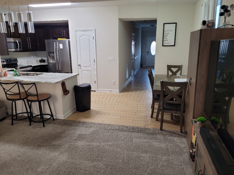 Building Photo - 327 Webster St