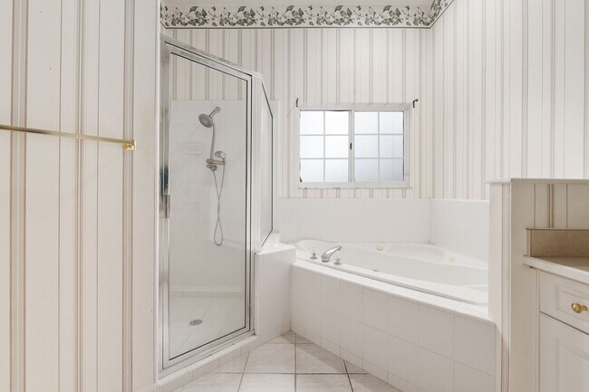 Building Photo - 7013 NW 50th Terrace