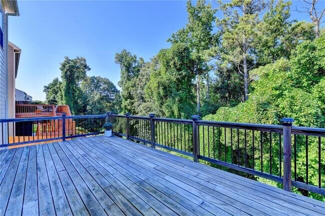 Building Photo - 3860 Grandview Manor Dr