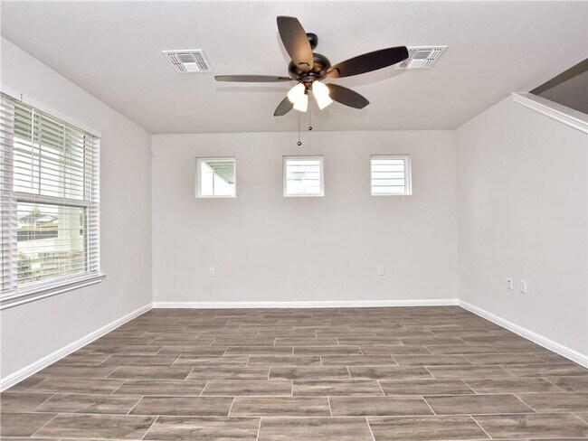 Building Photo - 9505 Grapevine Leaf Dr