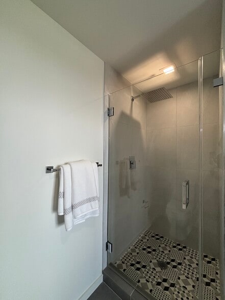 Building Photo - 1740 NW 1st Ave