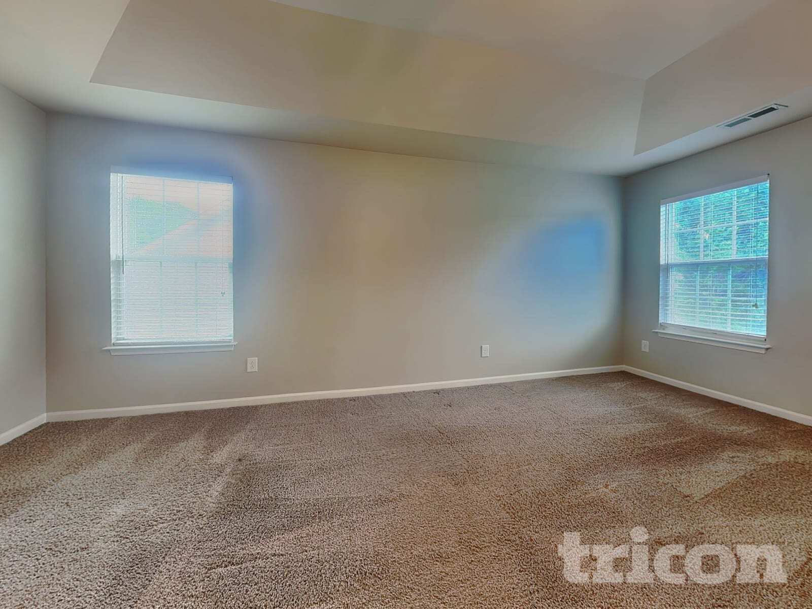 Building Photo - 2190 McLaughlin Dr