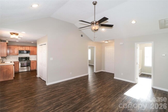 Building Photo - 771 Rebecca Jane Dr