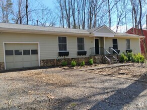 Building Photo - Lovely Rambler for rent in Lake of the Woods