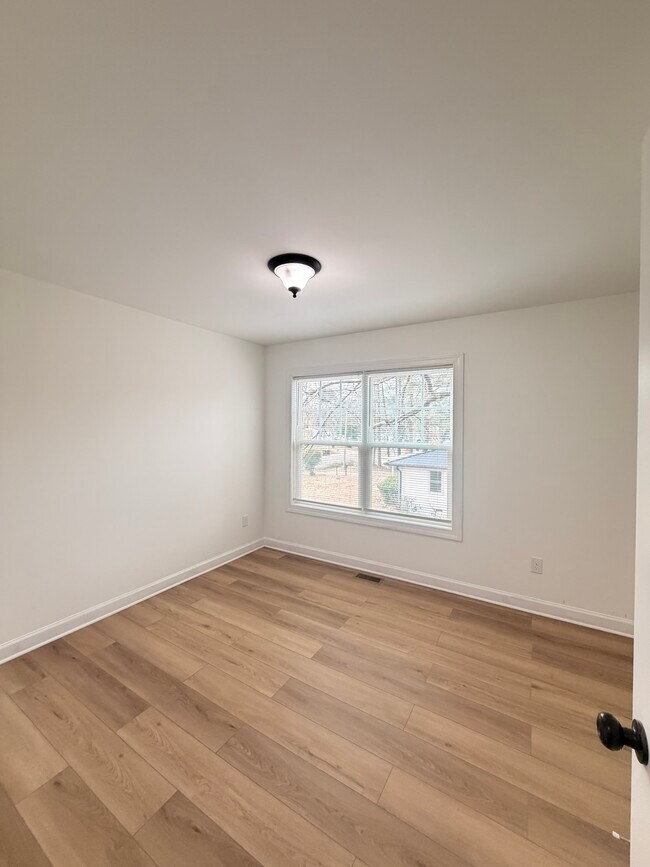 Building Photo - 126 East End Ave