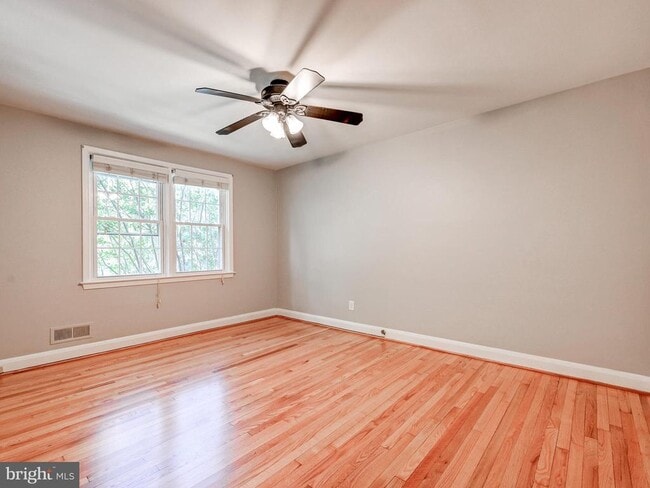 Building Photo - 111 Stanmore Rd