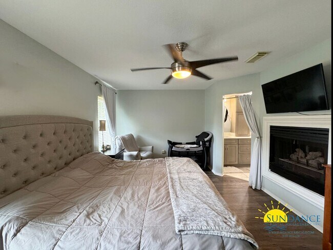 Building Photo - 4-Bedroom Home with Stunning Features, Private Oasis, and Beach Access!