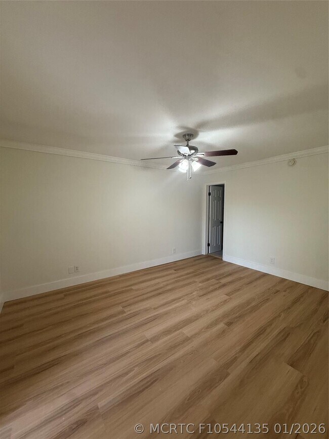 Building Photo - 2075 Coral Ridge Dr