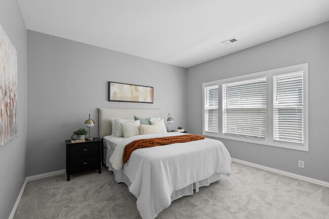 Building Photo - $3,350.00 - 2 Bedroom, 2.5 Bathroom Condo ...