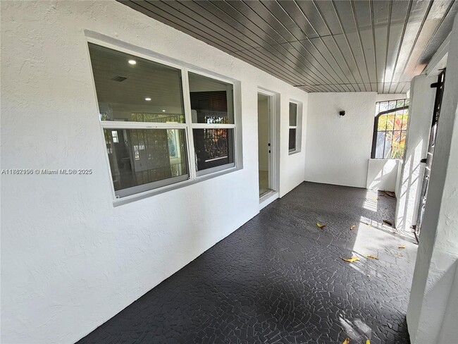Building Photo - 11712 NW 3rd Ave
