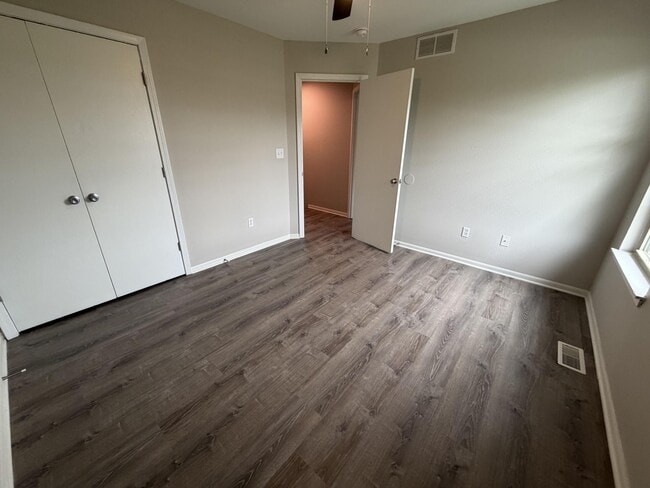 Building Photo - 5305 Currituck Ln