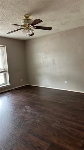 Building Photo - 3018 Apple Valley Dr