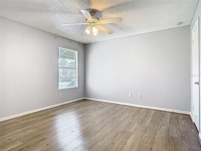 Building Photo - 5144 Conroy Rd