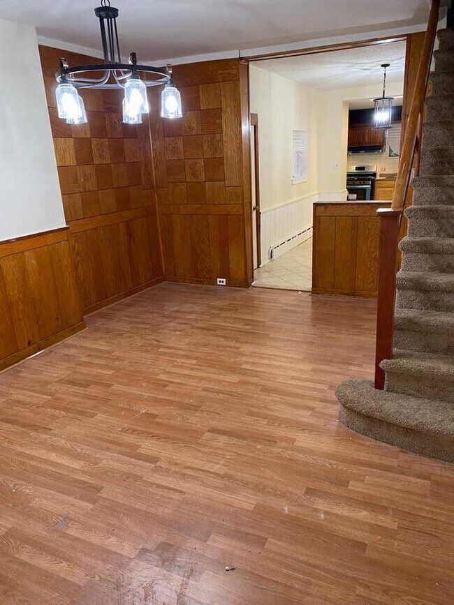 Building Photo - 1453 S Etting St