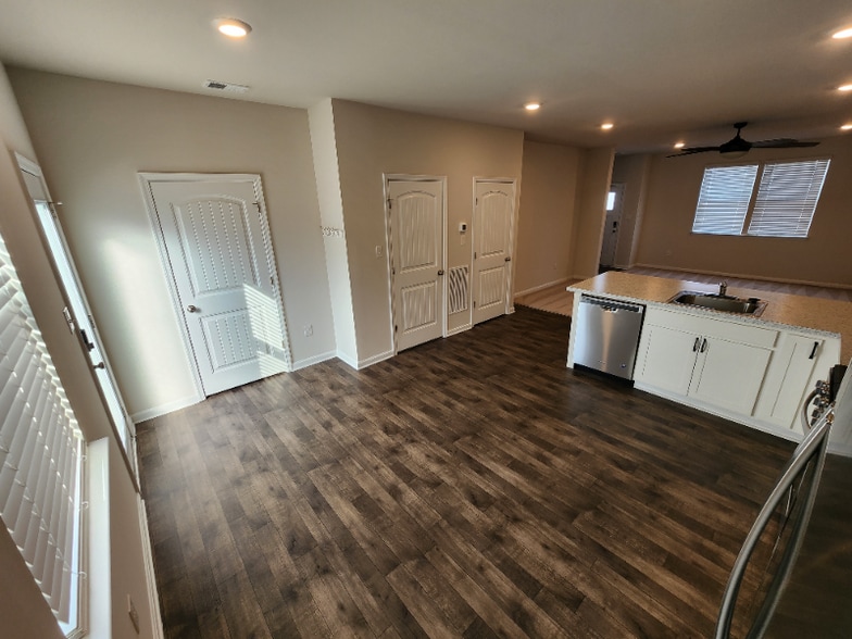 Building Photo - 41 Capricorn