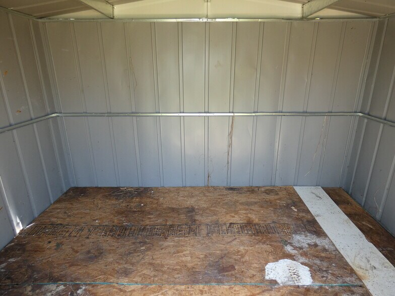 Building Photo - 14212 NE 4th Ave