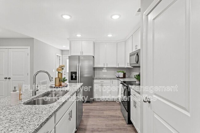 Building Photo - 1108 Judah Bear Blvd