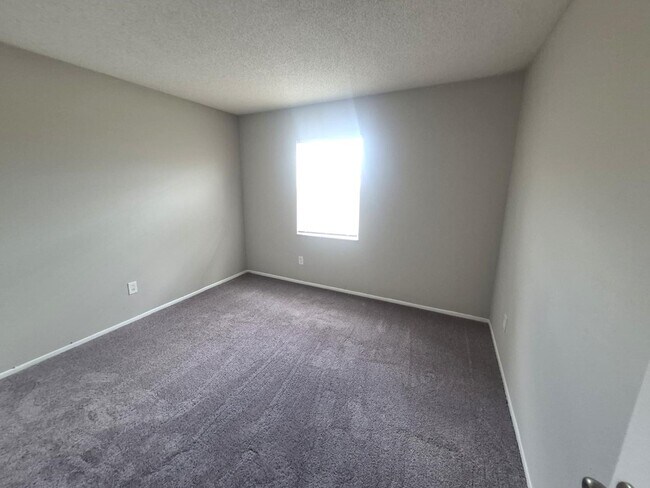 Building Photo - 104 Las Brisas Way