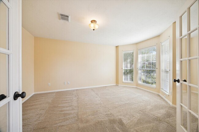 Primary Photo - 501 Pine Bluff Dr