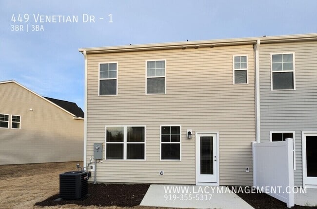 Building Photo - 449 Venetian Dr