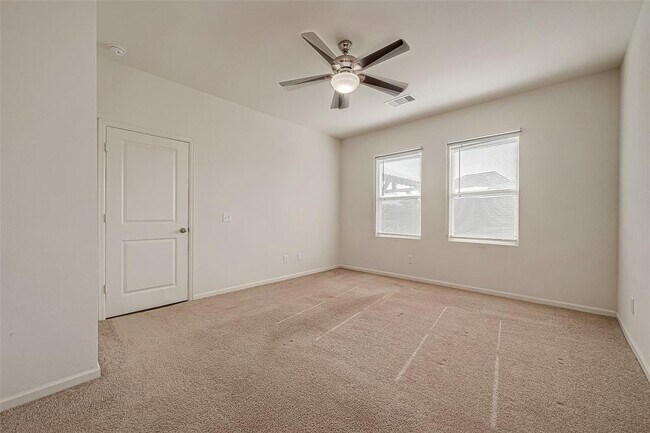 Building Photo - 1017 White Birch Ln