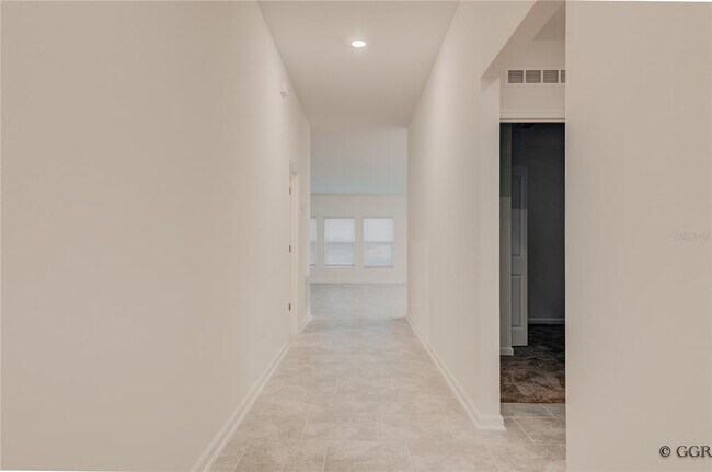Building Photo - 4975 Worchester Dr