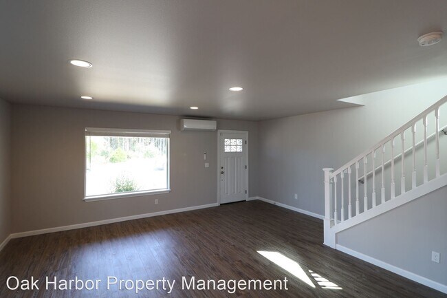 Building Photo - 3 br, 2 bath House - 1583 Nw 6th Ave