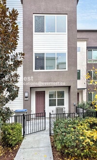 Building Photo - 428 Whistler Pl