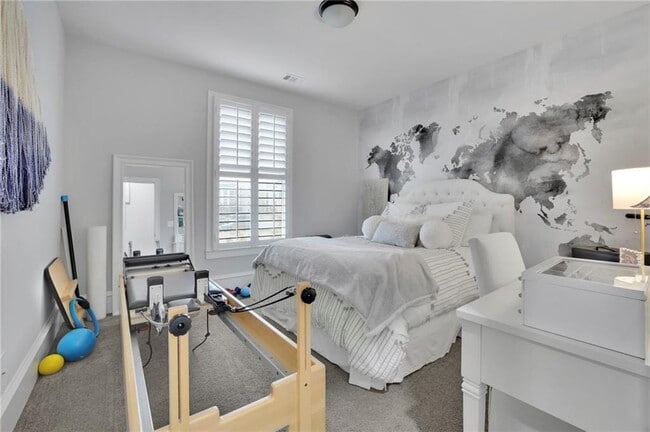 Building Photo - 885 3rd St