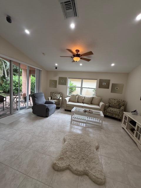 Building Photo - 13255 Royale Sabal Ct