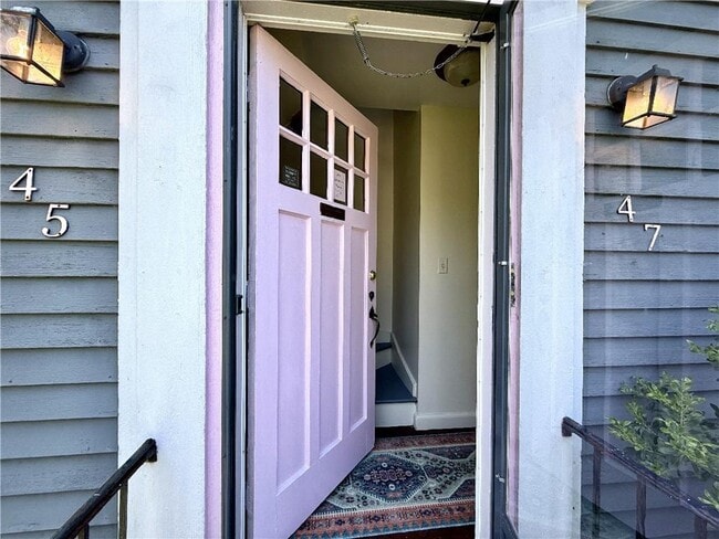 Building Photo - 45 Rochambeau Ave