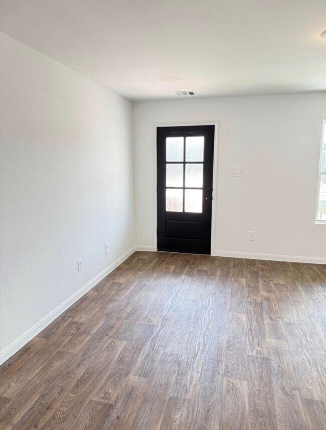 Building Photo - 16527 Jasmine Marie Pl