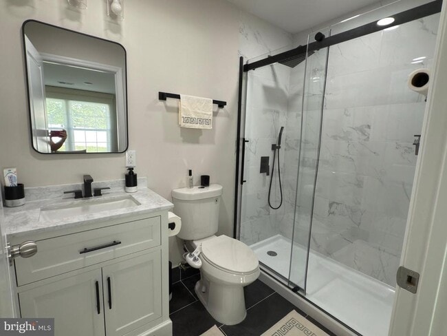 Building Photo - 1 Autumn Park Blvd