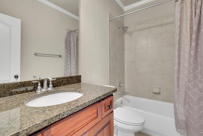 Building Photo - 1225 Mcminn Way