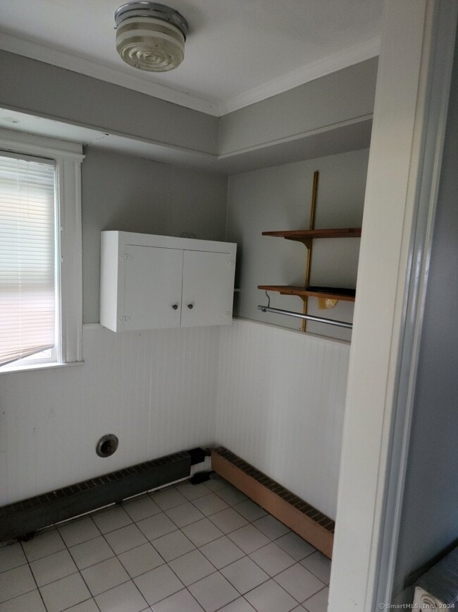 Building Photo - 221 Ridge Rd