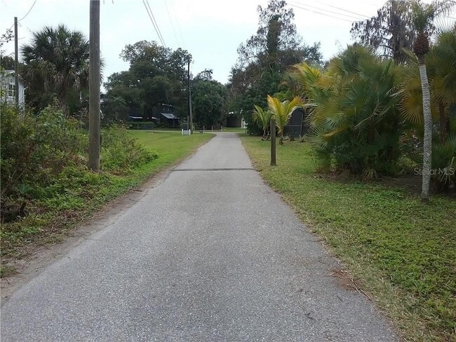 Building Photo - 6540 Lincoln Rd