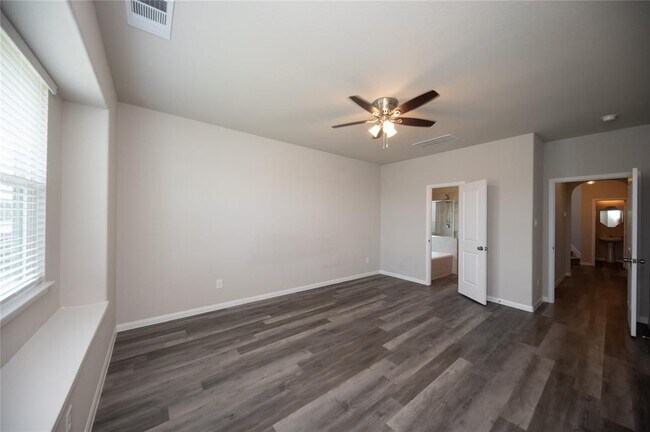 Building Photo - 24918 Bastiani Canvas Ln