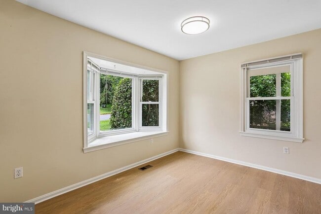 Building Photo - 7561 Heatherton Ln