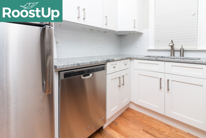 Building Photo - Furnished Bedroom with Private Bath in East Boston