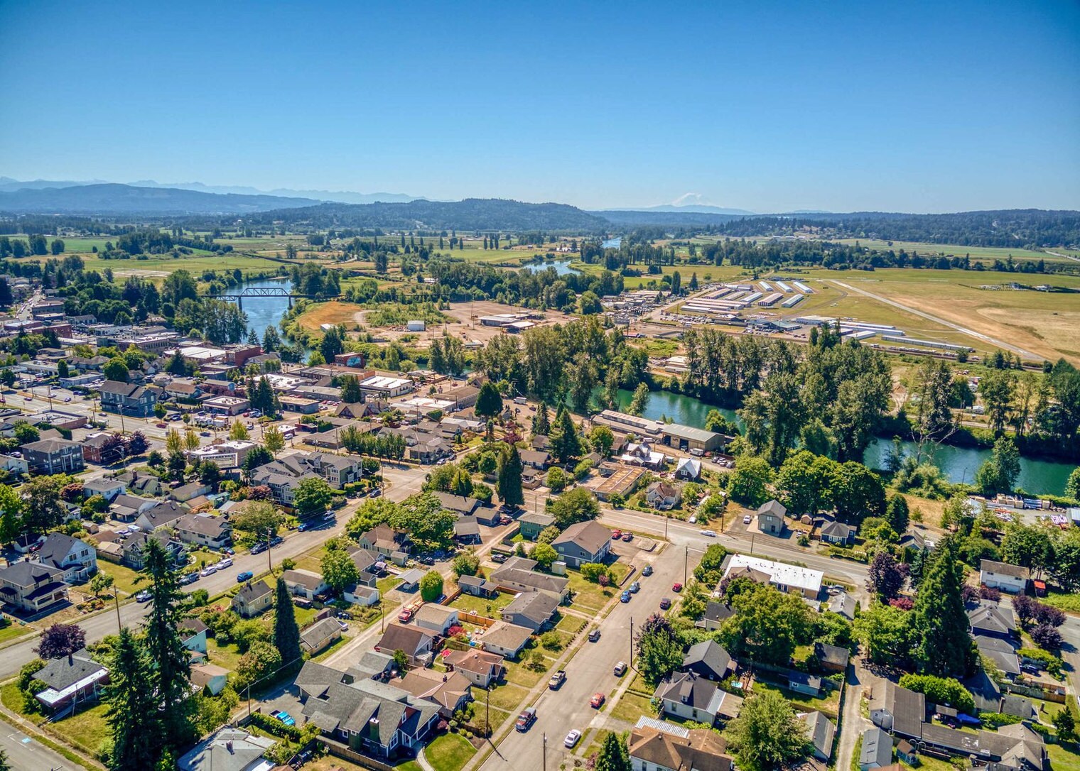 Building Photo - 214 Ave F