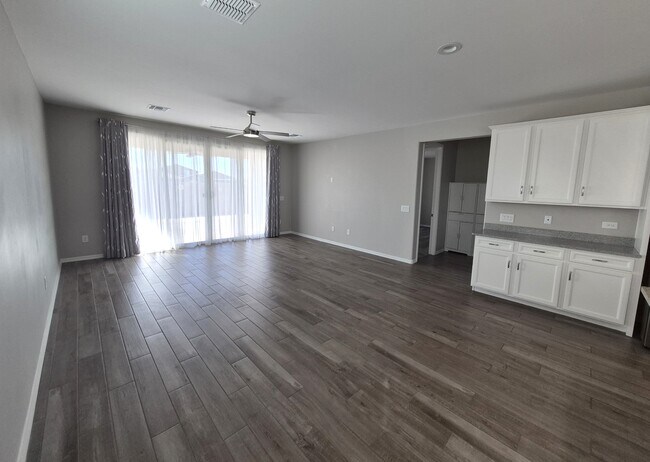 Building Photo - 7742 S Long Pond Walk Way