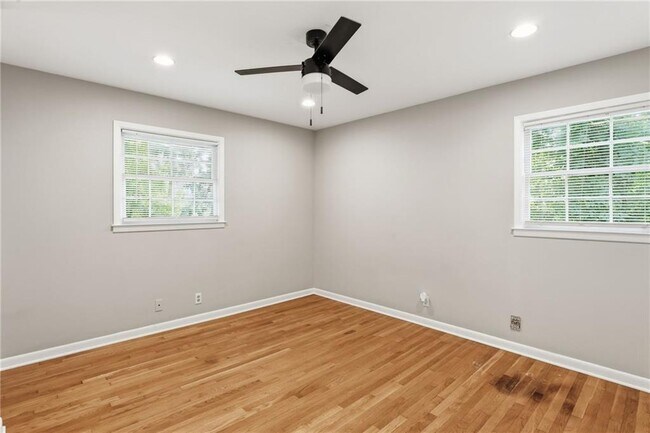 Building Photo - 4411 Langdon Dr