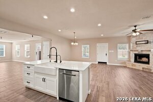 Building Photo - 1452 Lakeview Dr