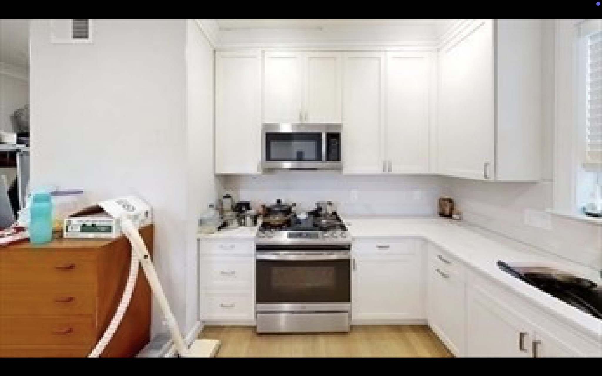 Building Photo - 9 Rossmore Rd